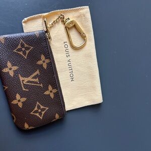 *Authentic* Louis Vuitton Classic Monogram Key Holder